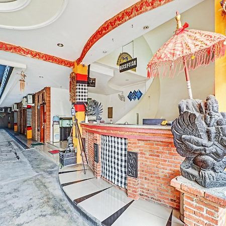 Oyo 90408 Hotel Horton Cirebon Exterior photo